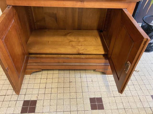 Buffet 2 portes en merisier