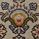Kilim persan tons crème et bordeaux, motifs floraux élégants vintage
