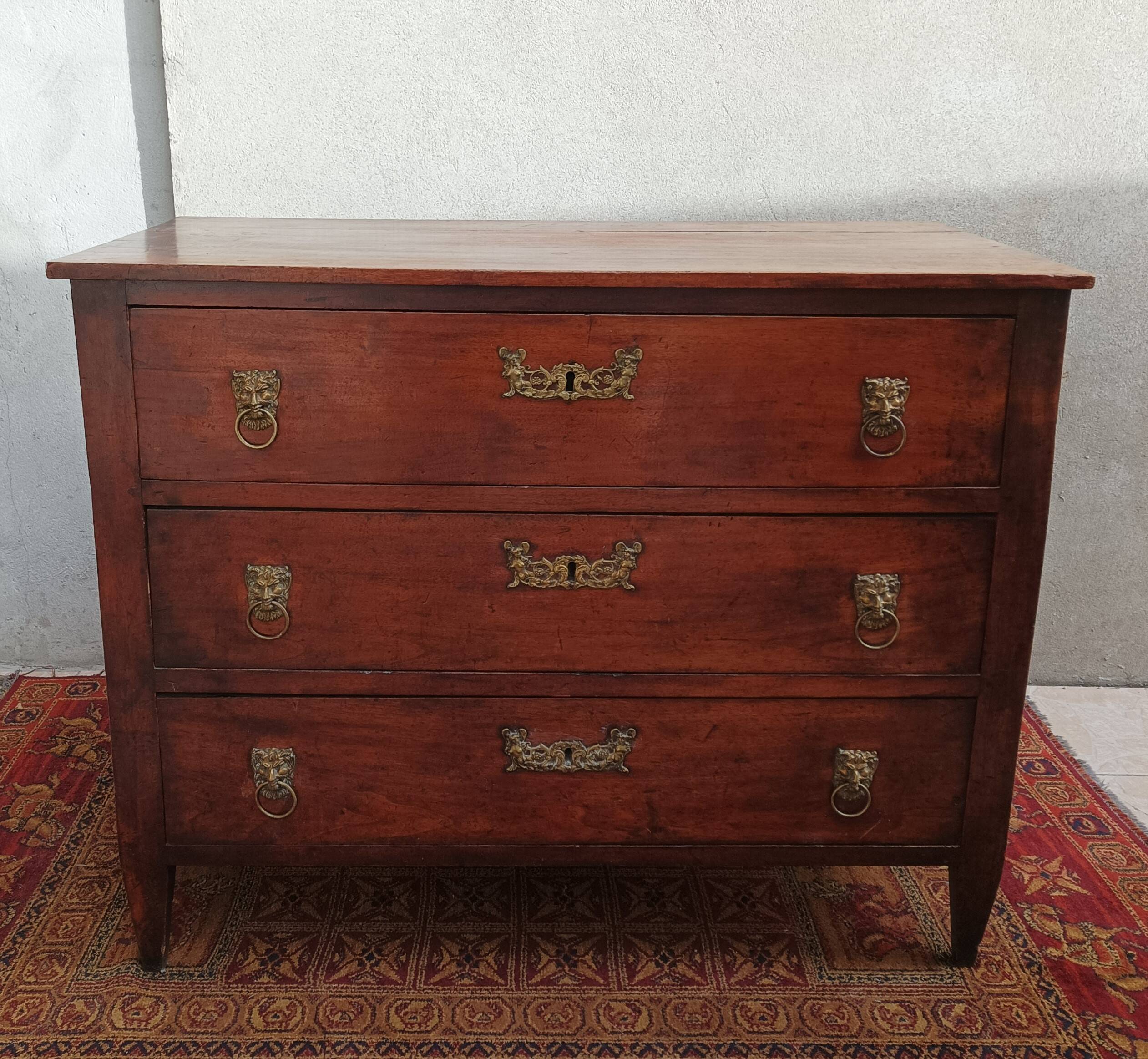 Louis XVI chest of drawers in walnut 18th