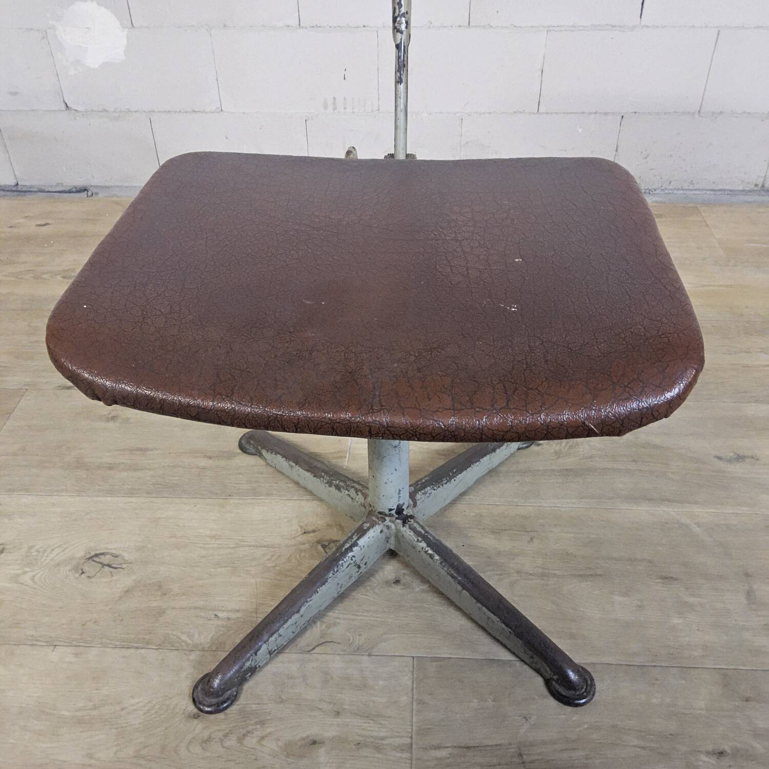 Vintage skai/metal adjustable industrial office chair (40s)