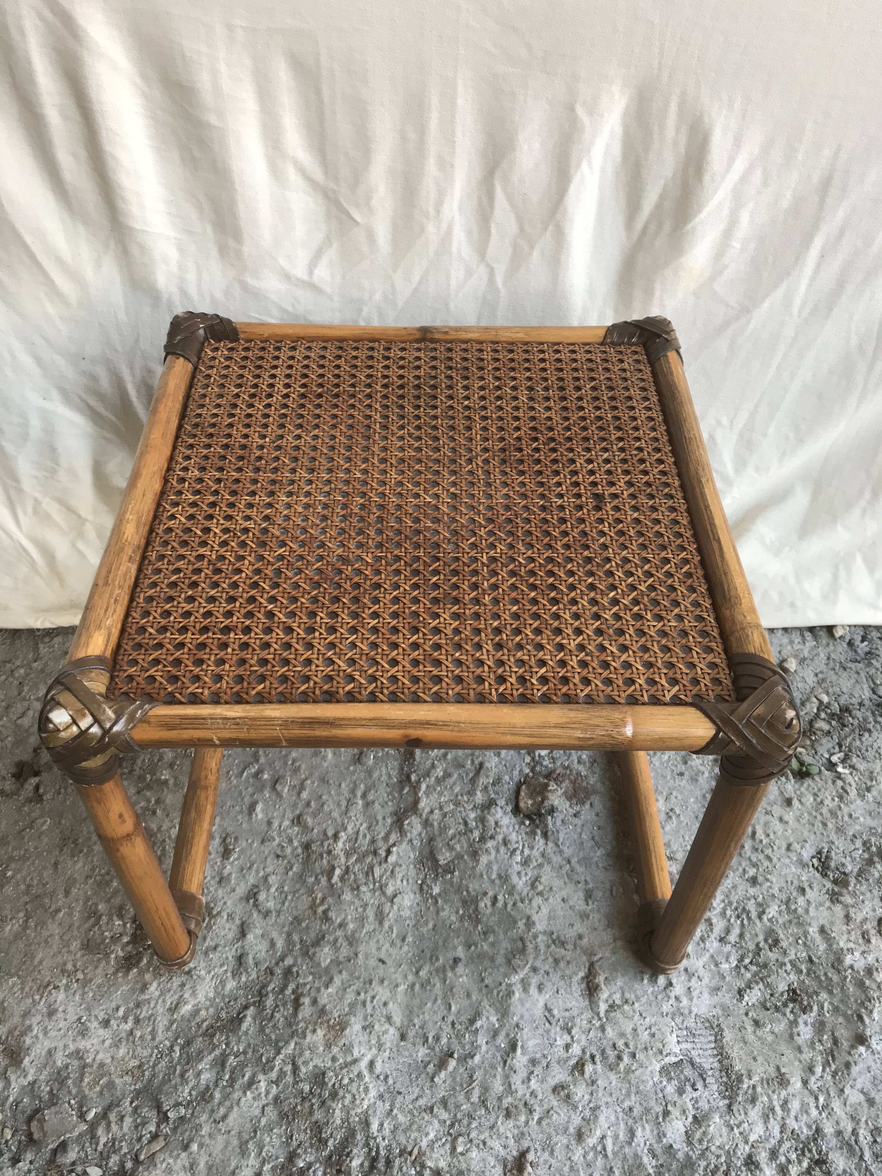 Rattan coffee table 60