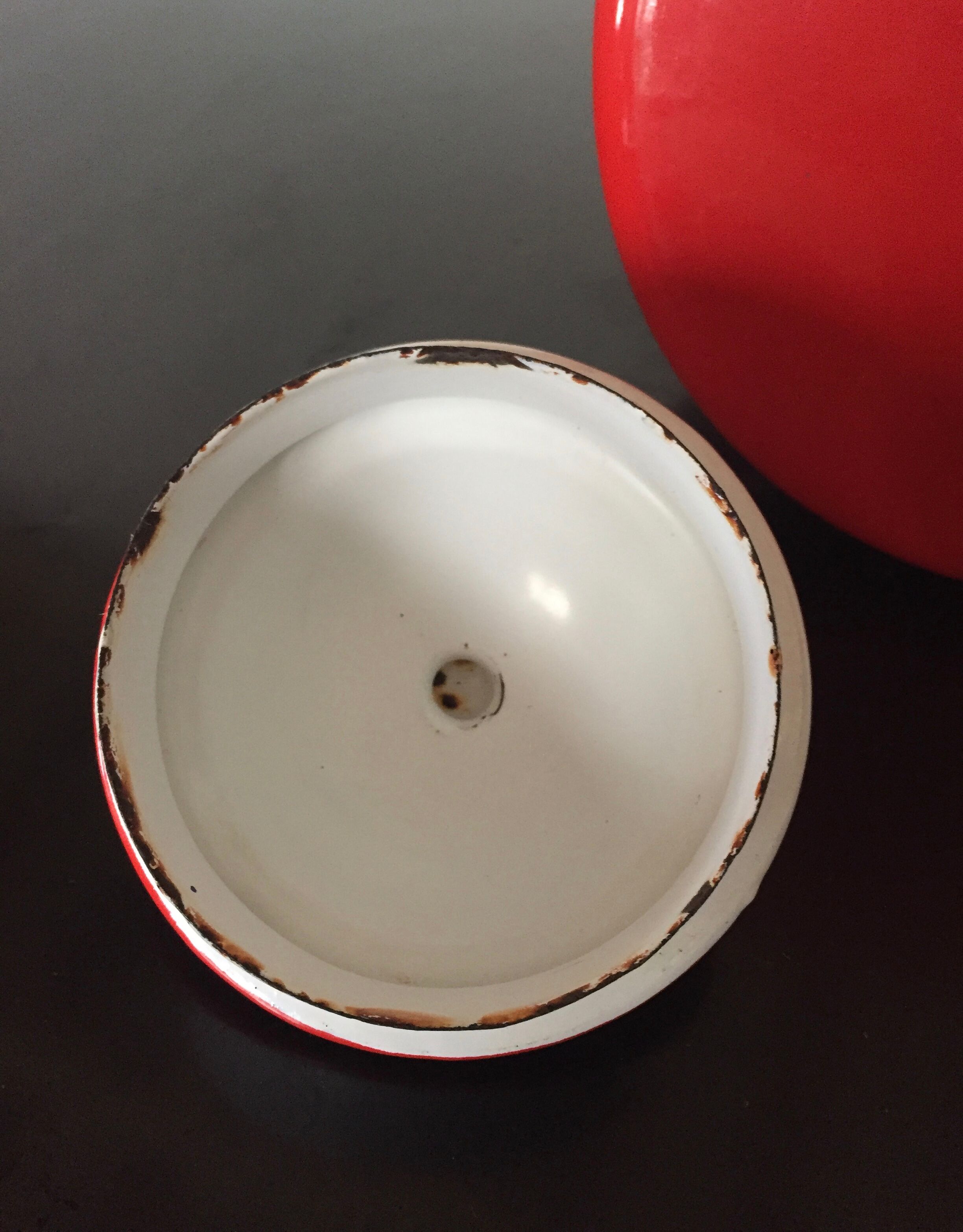 Red enamelled kettle