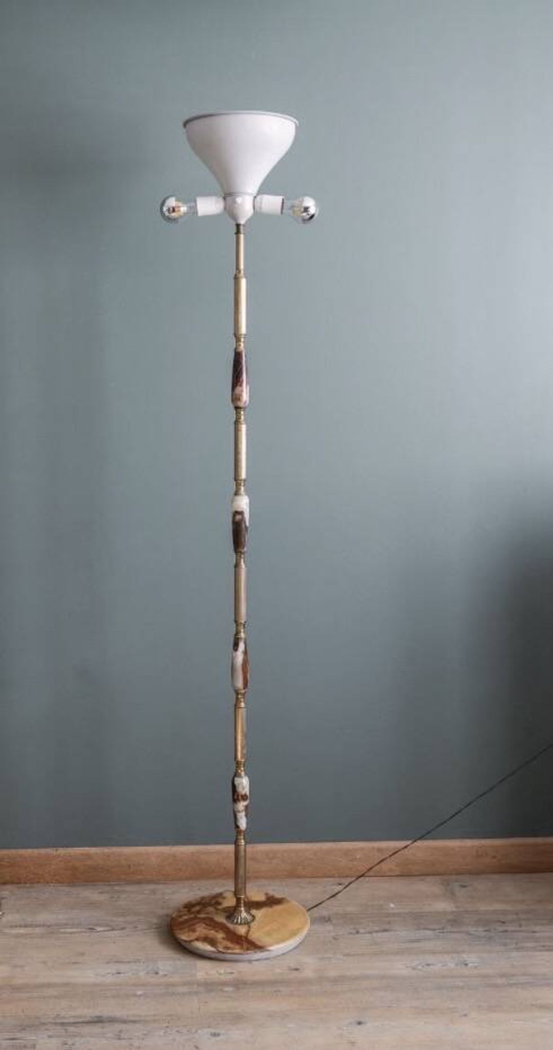 Italian onyx and brass floor lamp