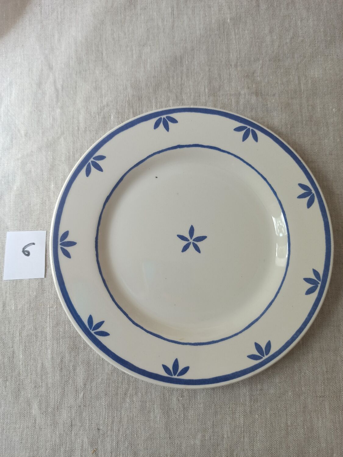 Set of 6 vintage dessert plates