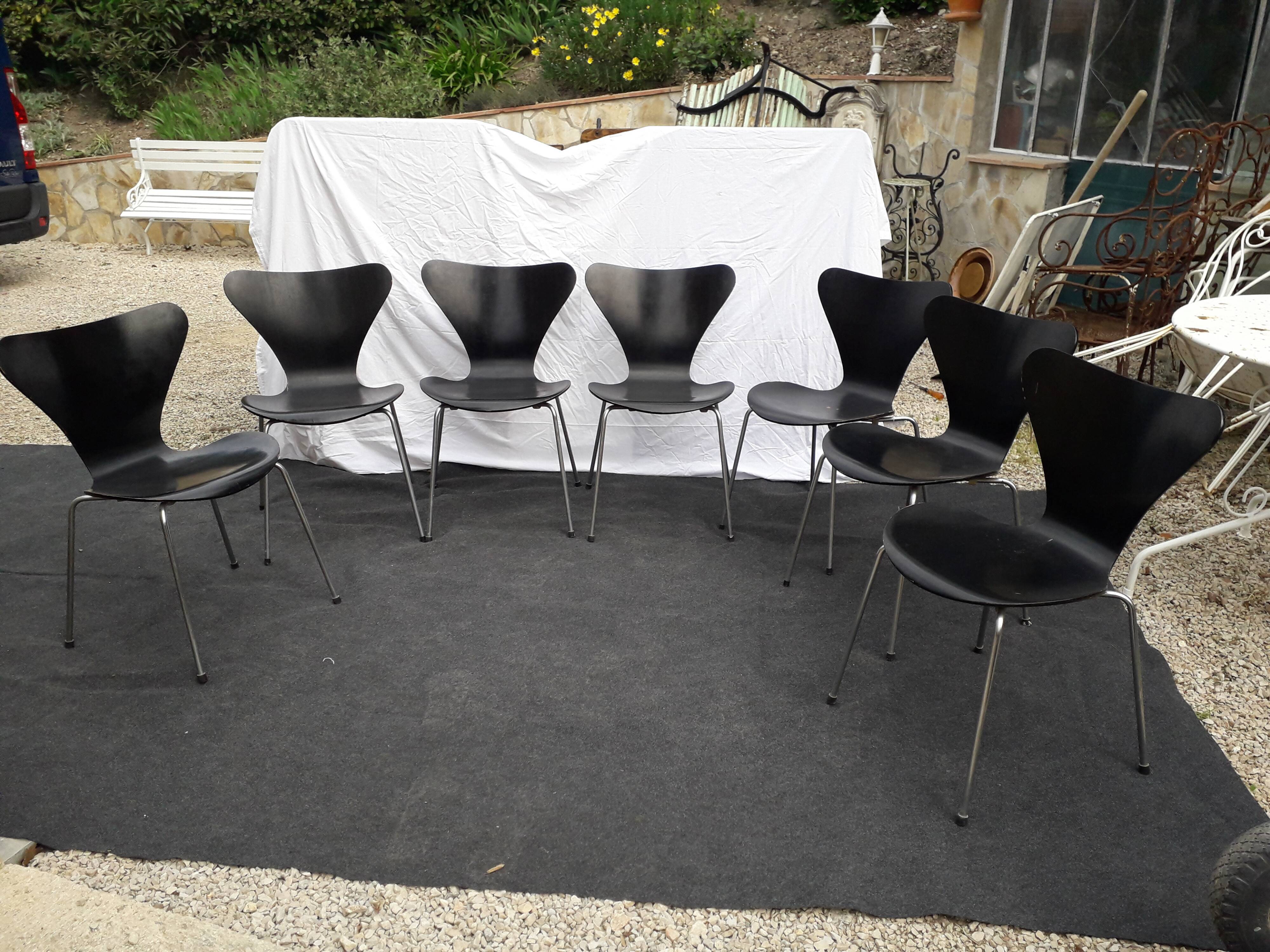 Lot of 7 chairs by Arne Jacobsen for Fritz Hansen