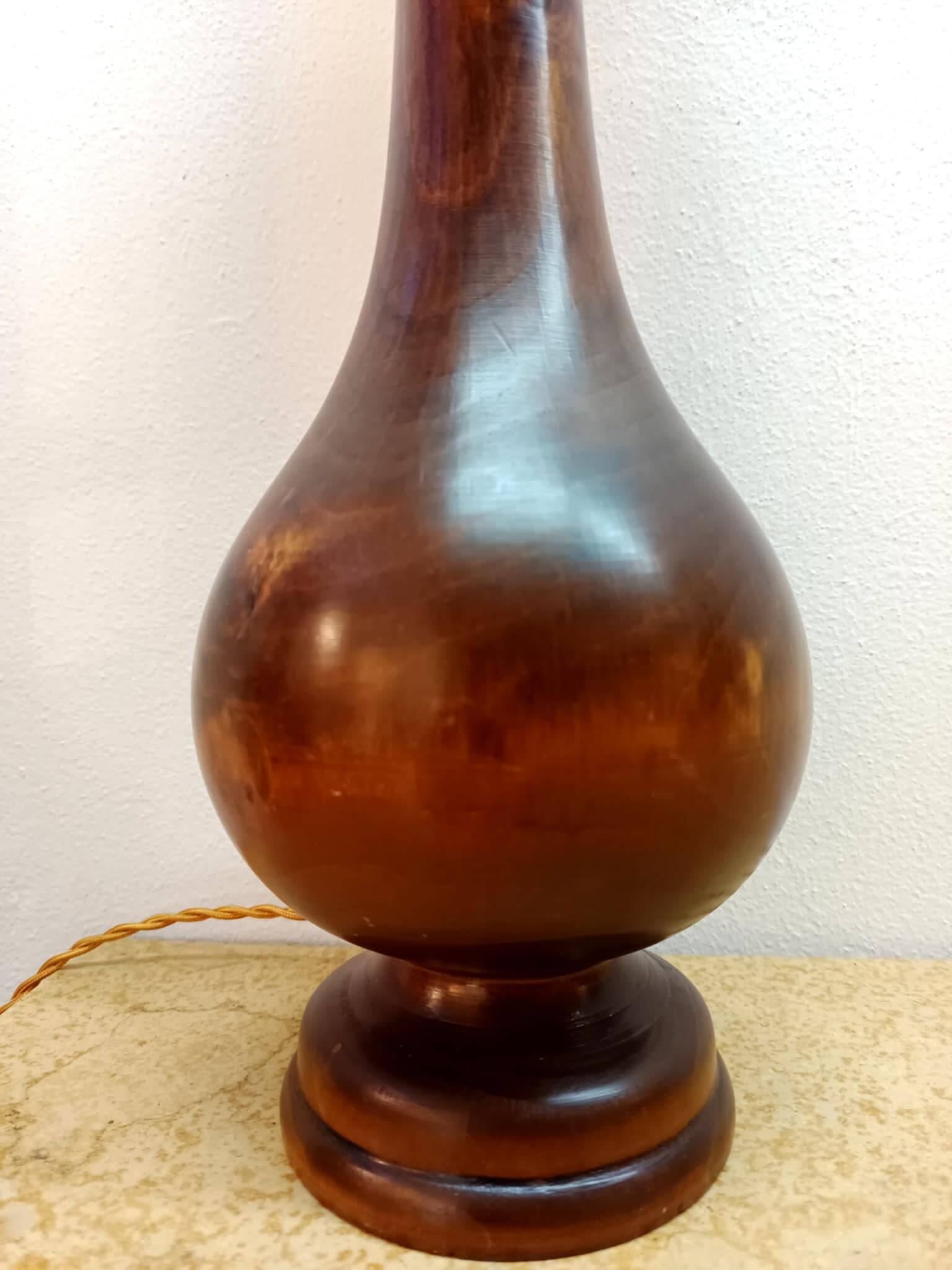 Art Deco lamp in wood and opaline glass