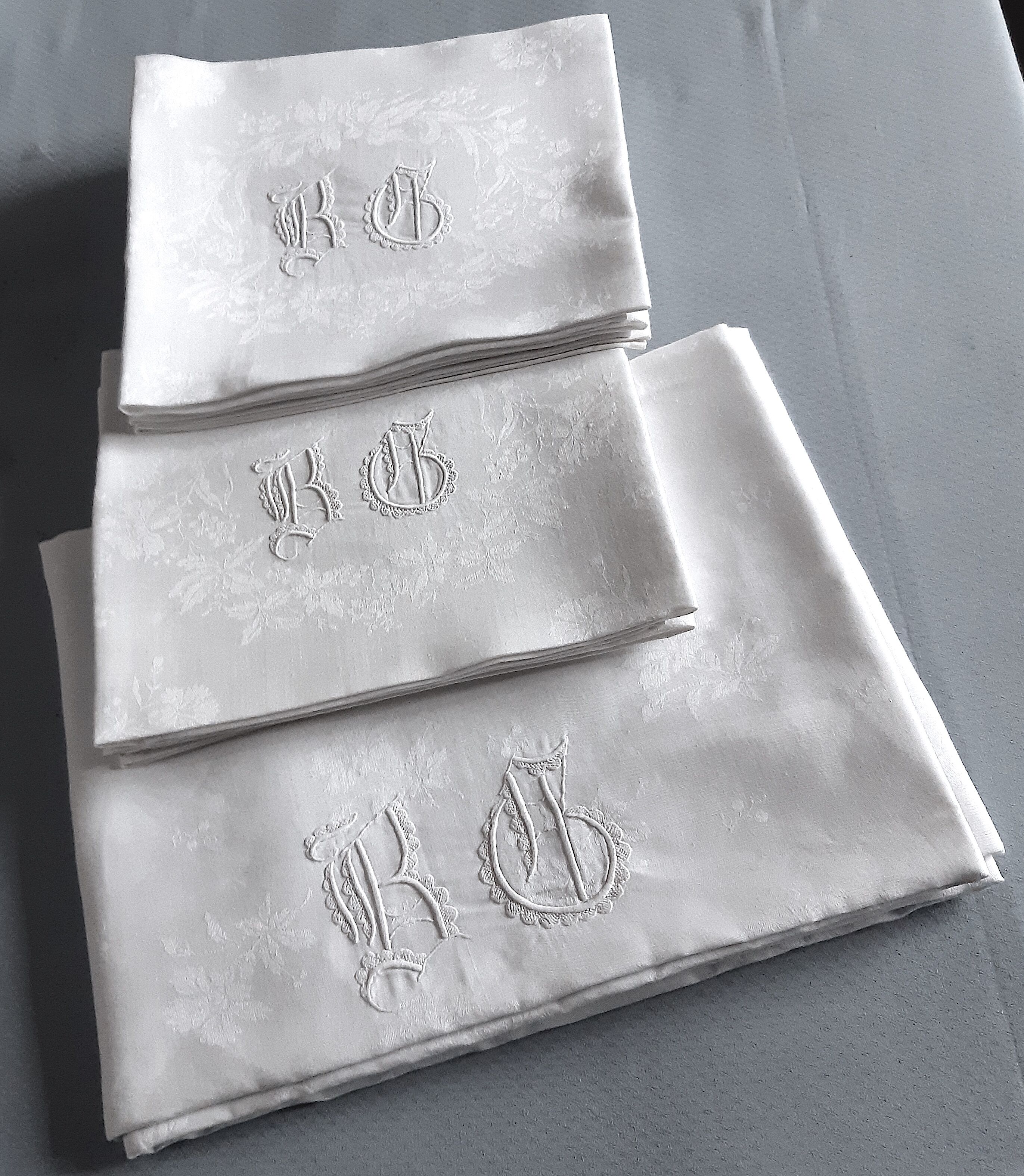 old damask table service 1m75x2m35 monogrammed "BG" with 8 napkins and tablecloth gift