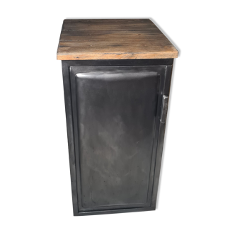 Industrial cabinet
