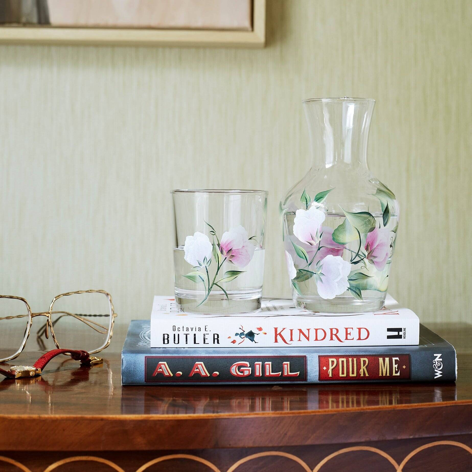 Carafe et gobelet aux pois de senteur