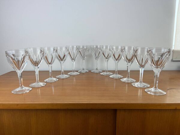 12 verres à vin cristal Lorraine Lemberg taille Bristol