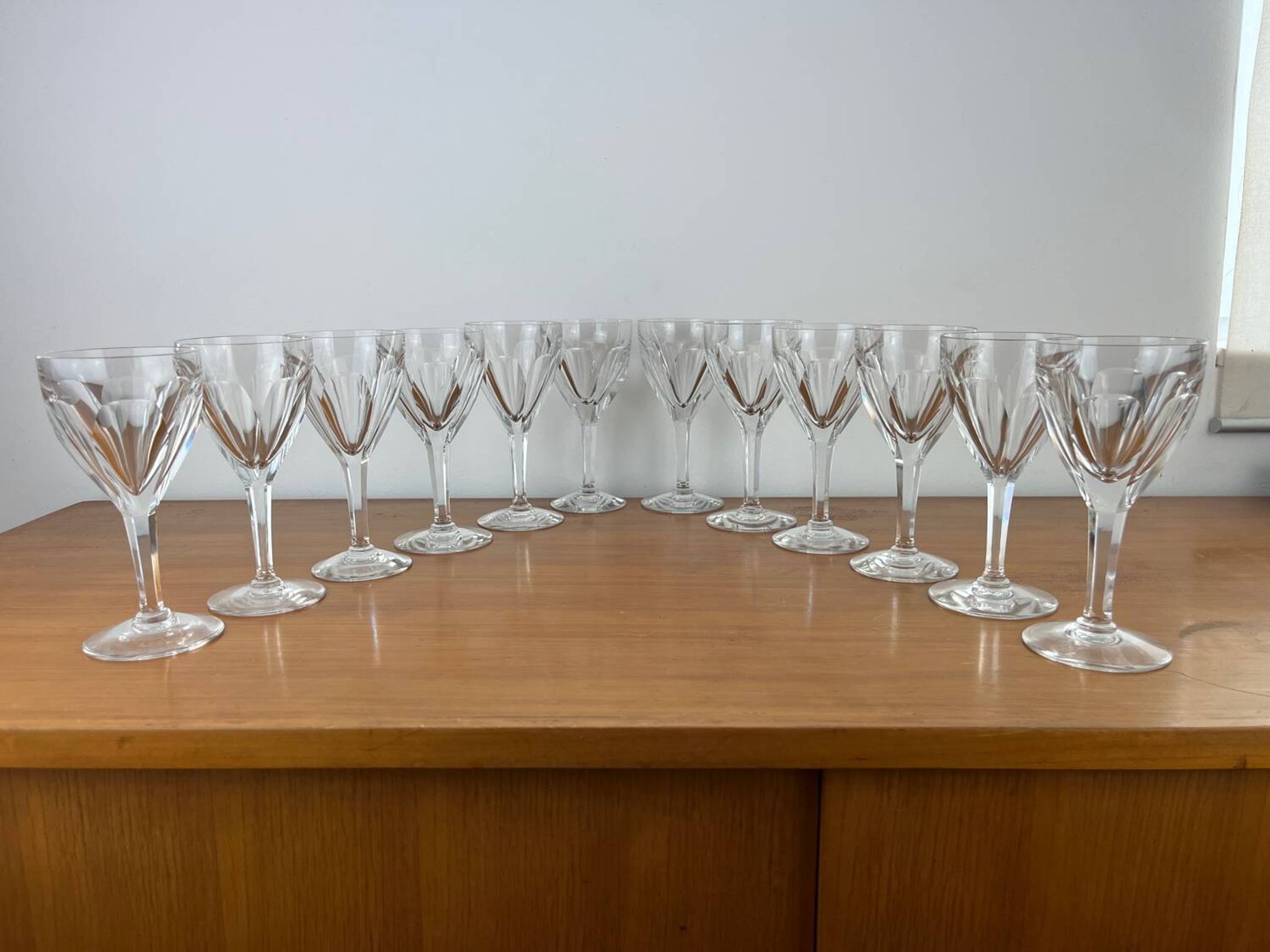 12 crystal wine glasses Lorraine Lemberg Bristol size