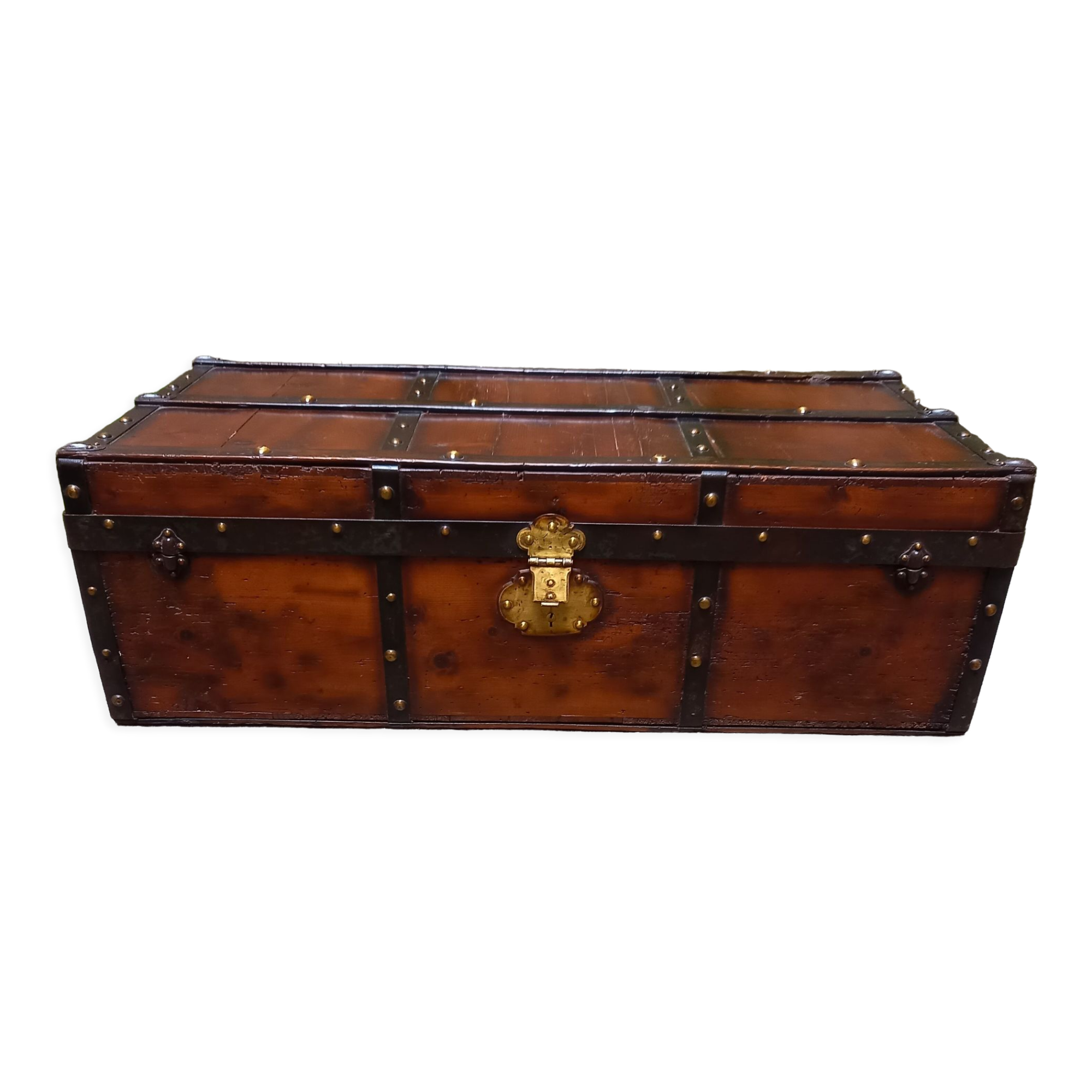 Old travel trunk, early twentieth century, restored