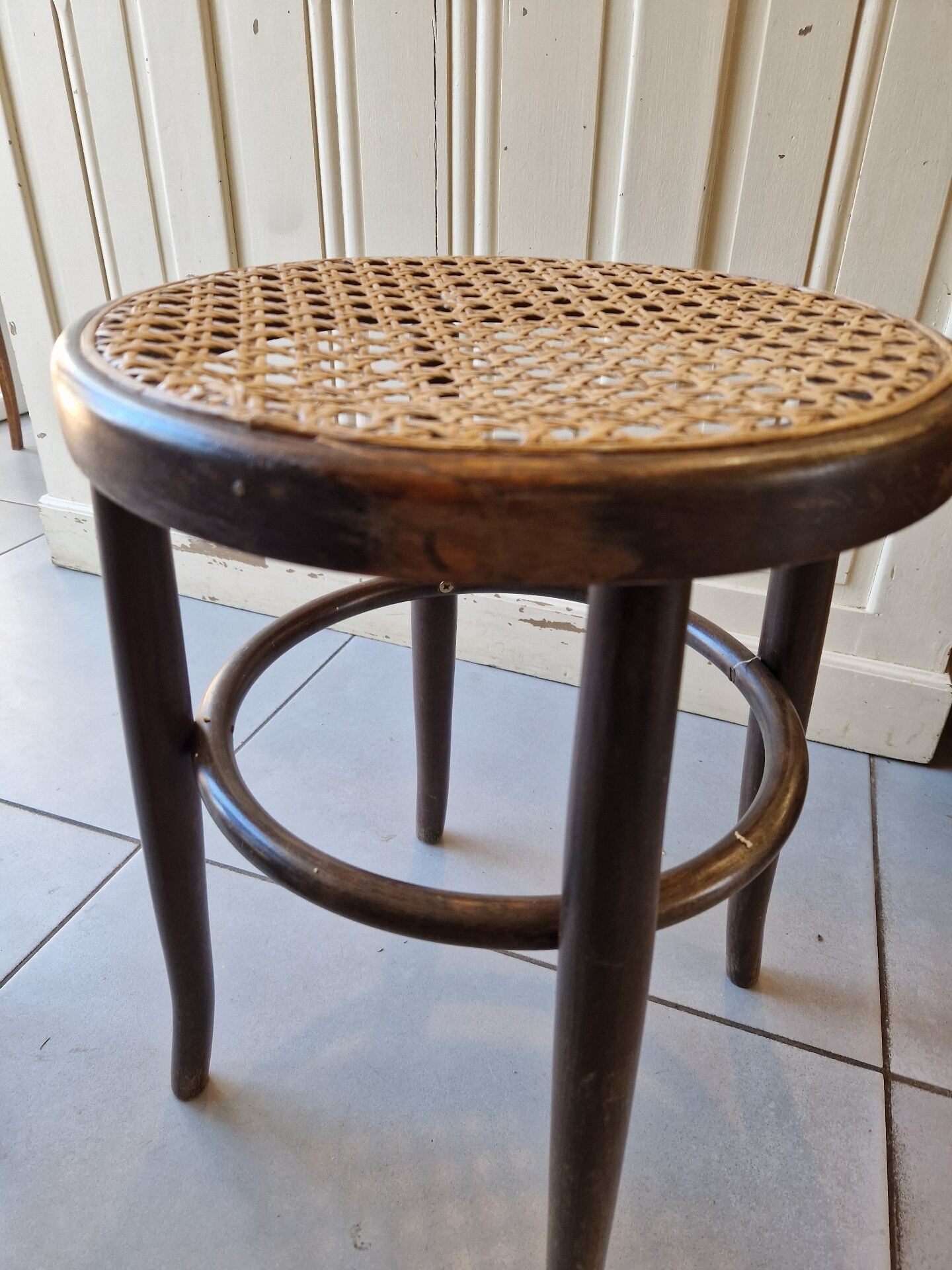 Lot De 2 Tabourets En Cannage Style Thonet