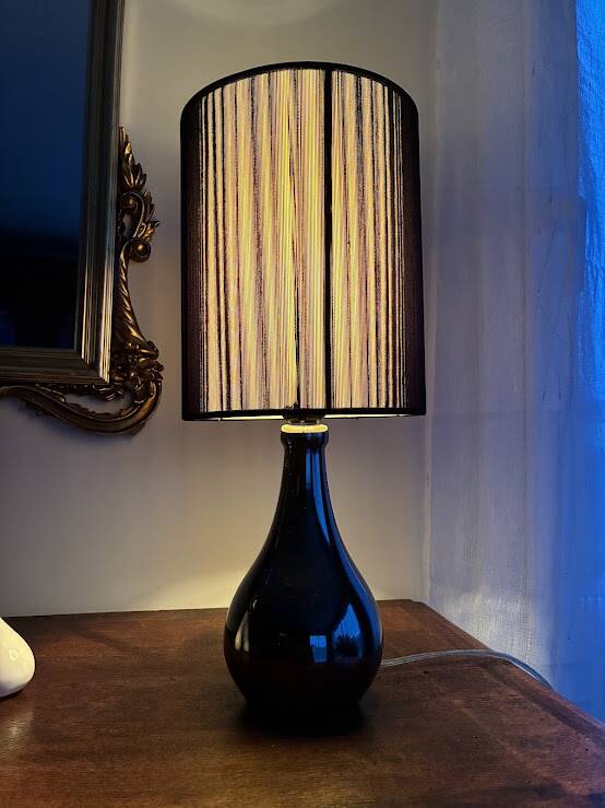 Black Touch Drop Lamp "Incidence" for tabletop use, touch-sensitive.