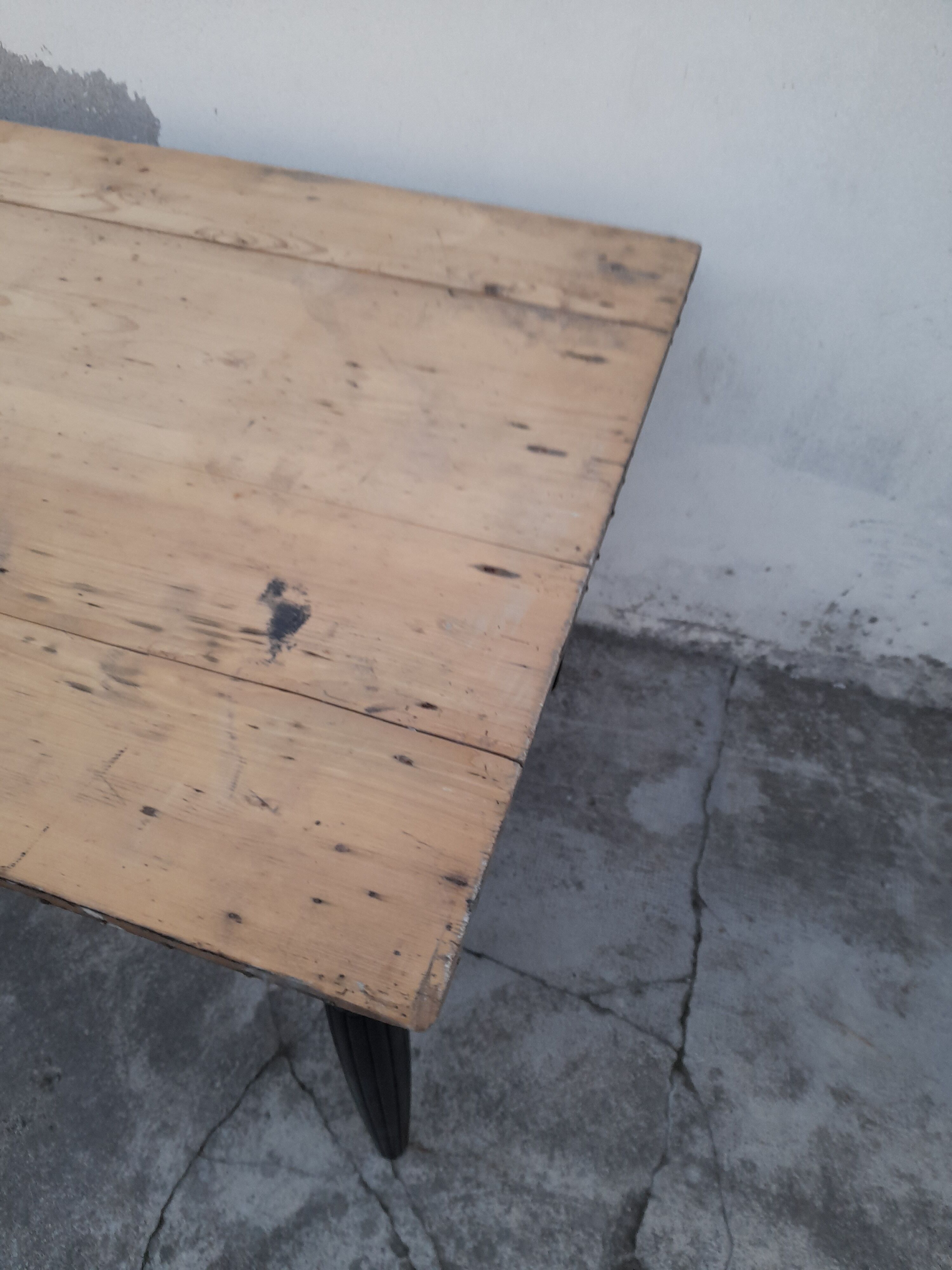 Table de ferme ancienne patiné noir -1m30