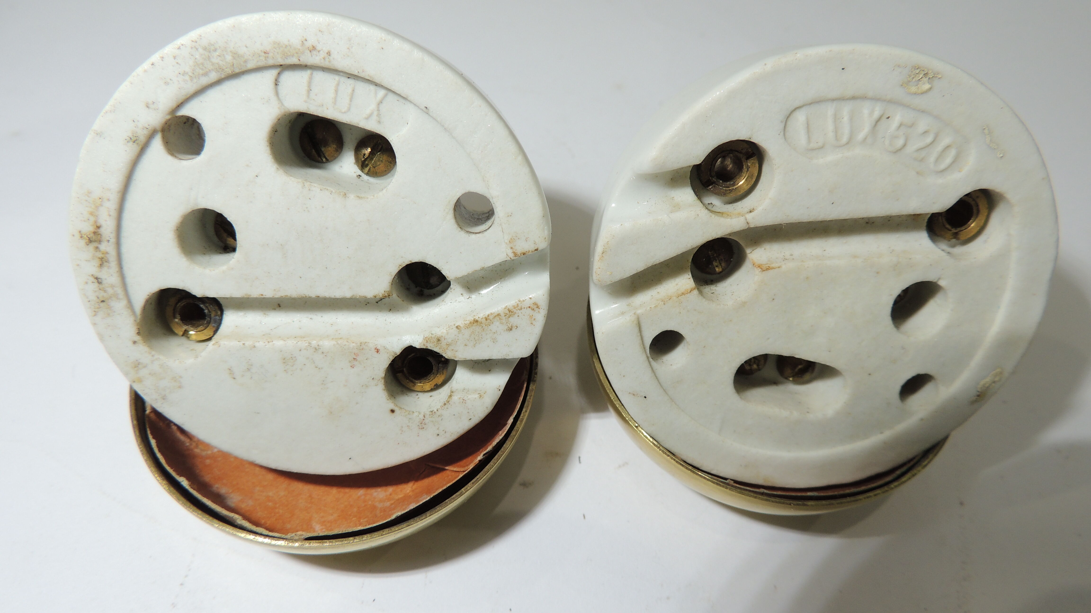 lot Porcelain and brass/vintage switch