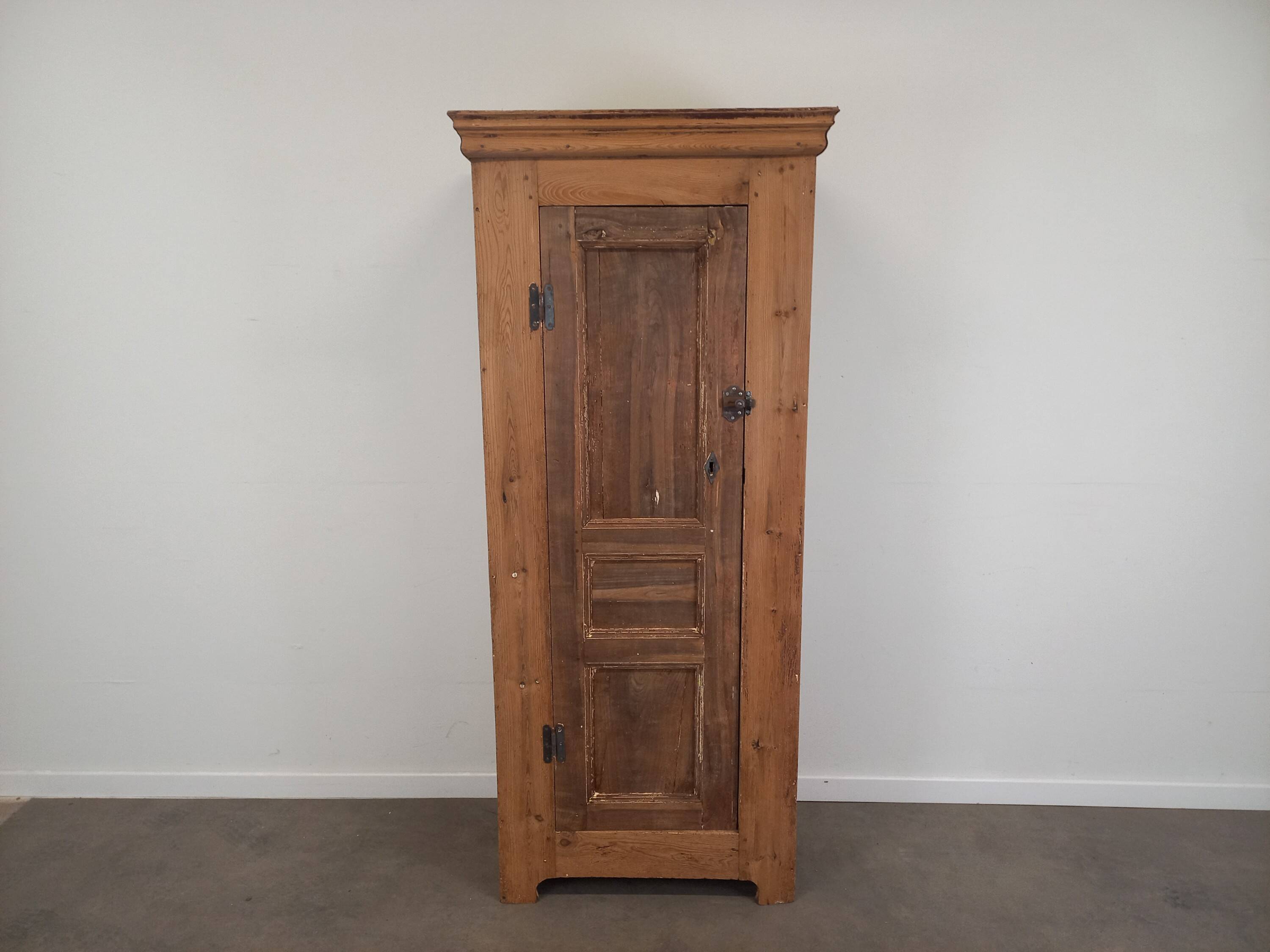 Parisian fir wardrobe