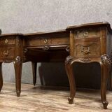 Curved Provençal Louis XV style desk in carved walnut circa 1880