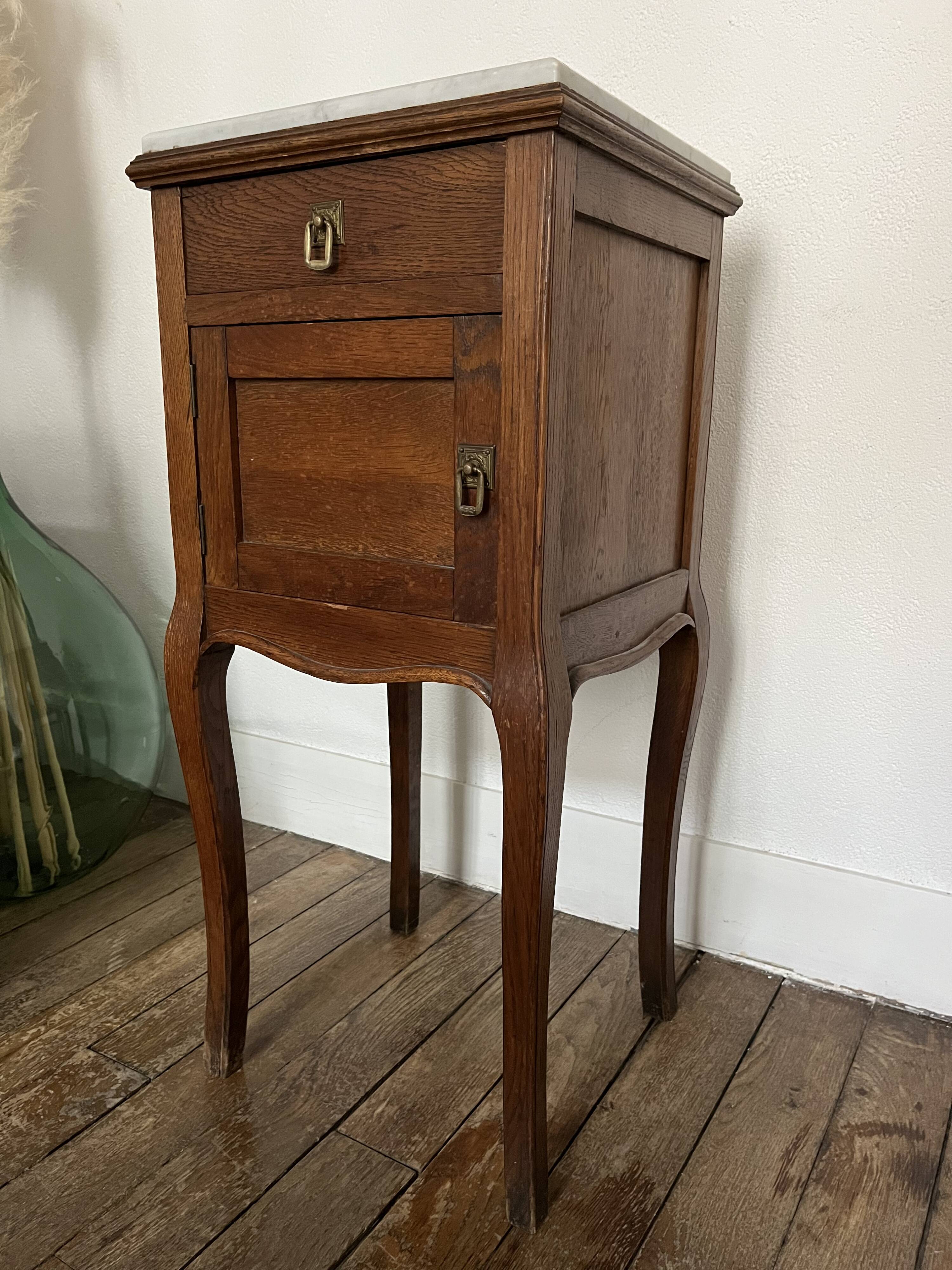 Antique gueridon