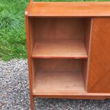 Enfilade vintage en chêne doré portes coulissantes pieds compas 1950