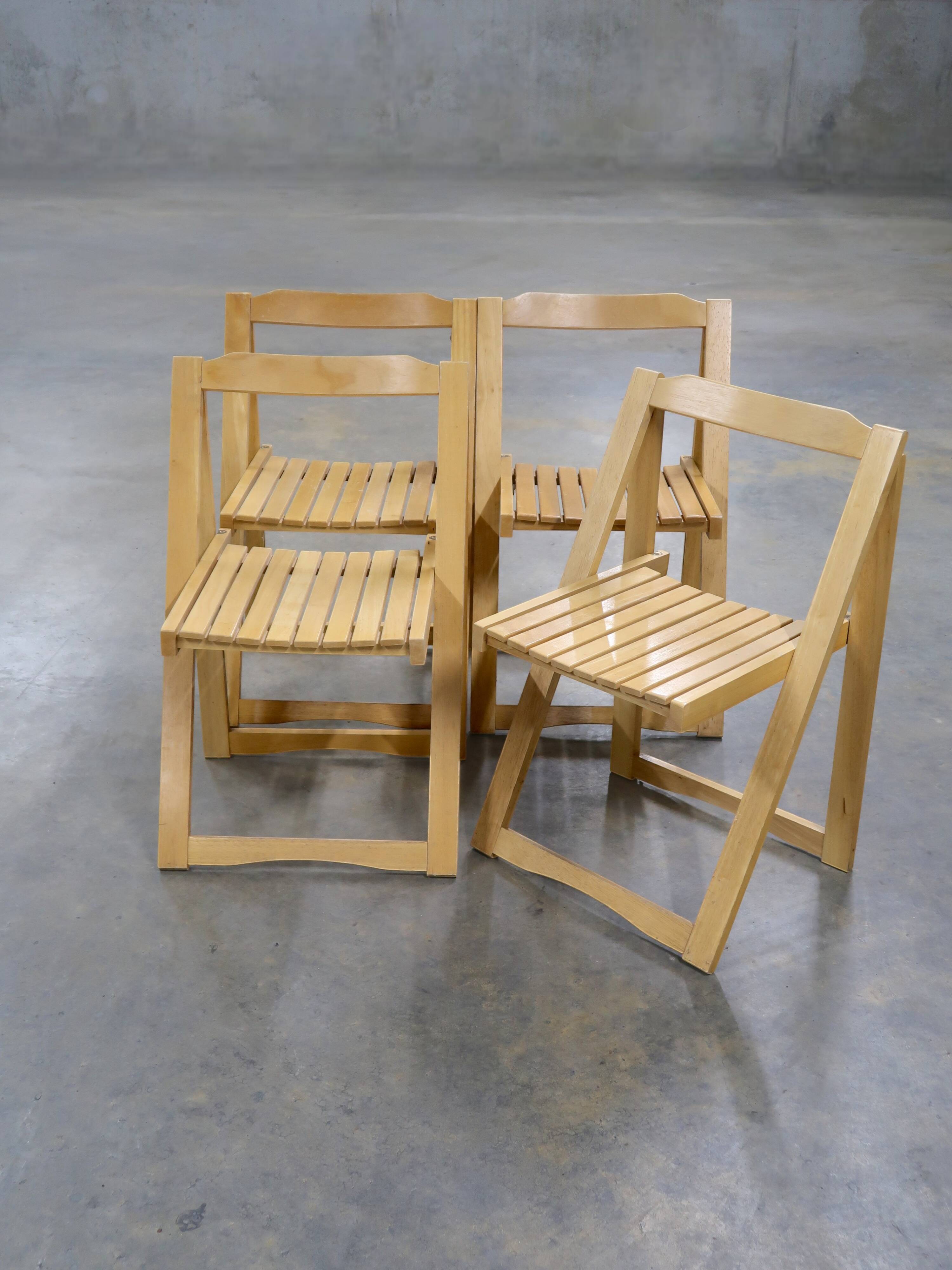 4 chaises pliantes bois vintage