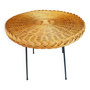 table basse en métal - rotin