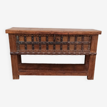 Wooden chest console