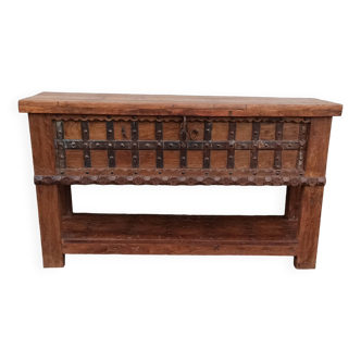 Wooden chest console