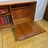 Buffet/bibliothèque mince en teck style rétro vintage milieu du siècle, abattant style cocktail, années 1960