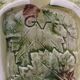 Plat ovale ancien en barbotine