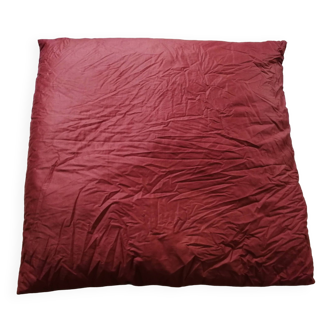 Old brick red quilt