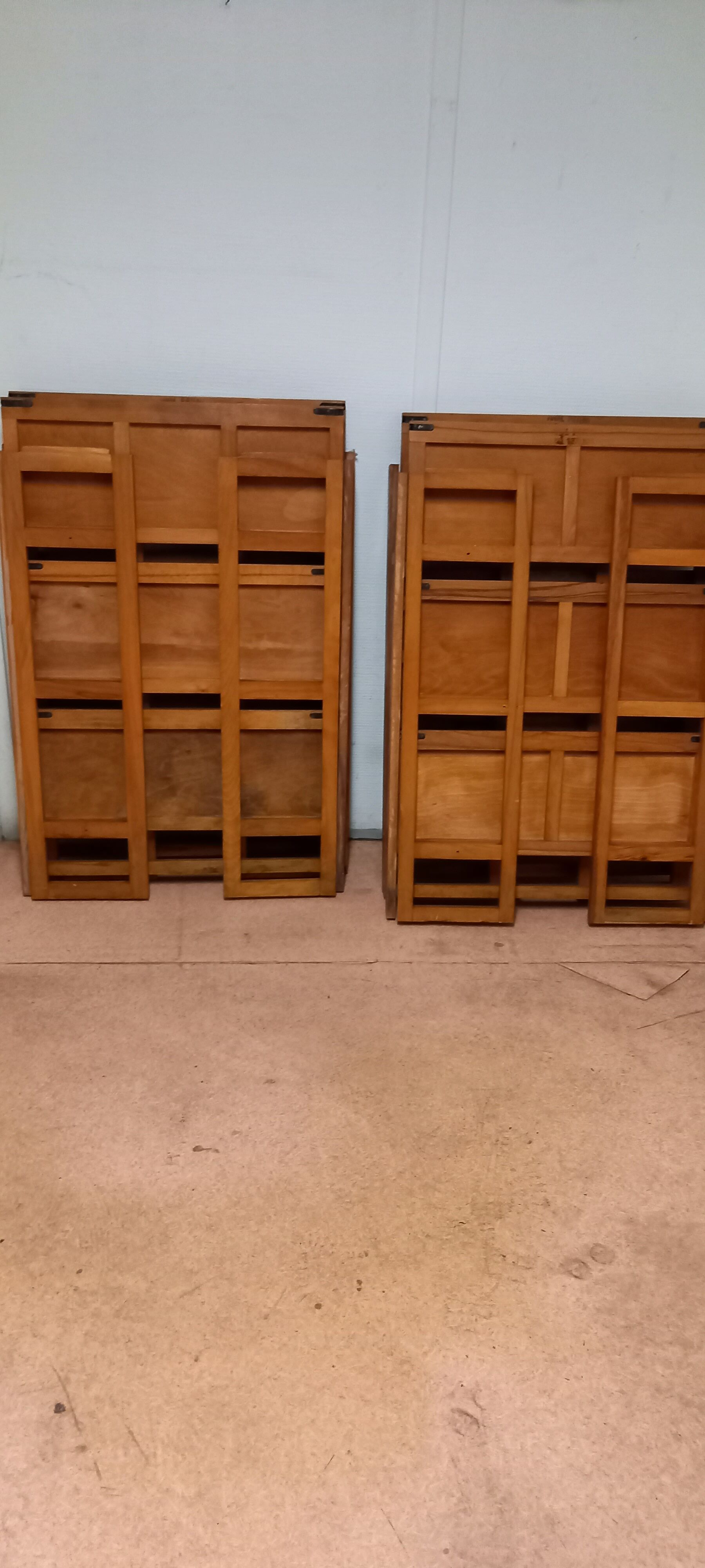 Etagere de bouquiniste vintage