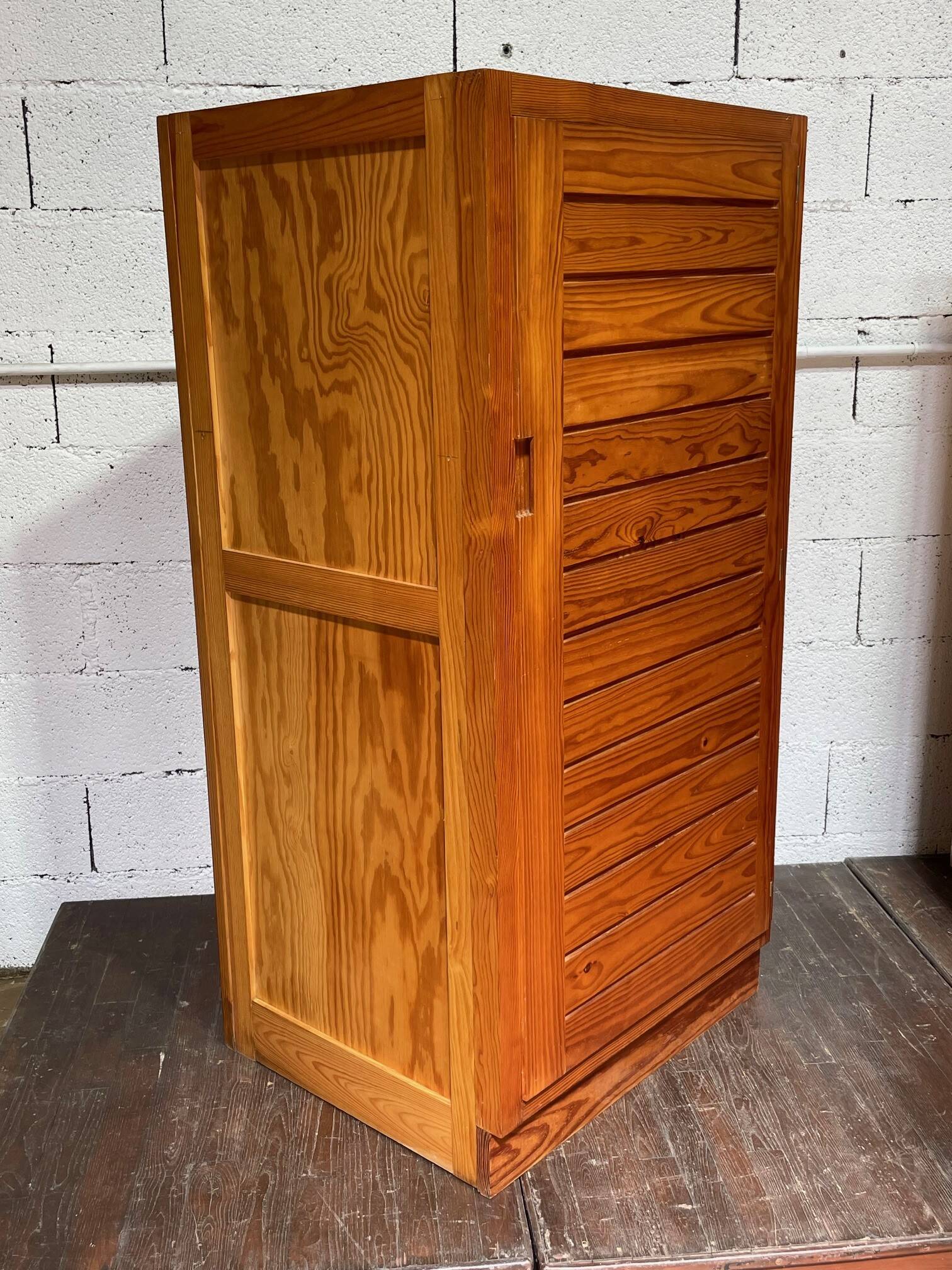 Weekend wardrobe in pine by Pierre Gautier Delaye, vintage 1950s.