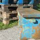 Banc repose-pieds patiné