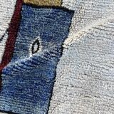 Large modern white Moroccan Beni Ouarain rug in wool.