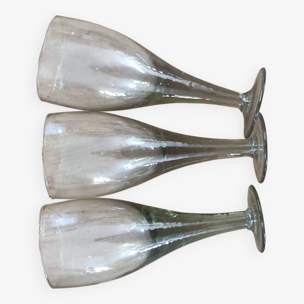 3 glasses 23 cm
