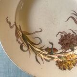Assiette creuse Gien polychrome modèle œillets