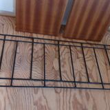 String style shelves