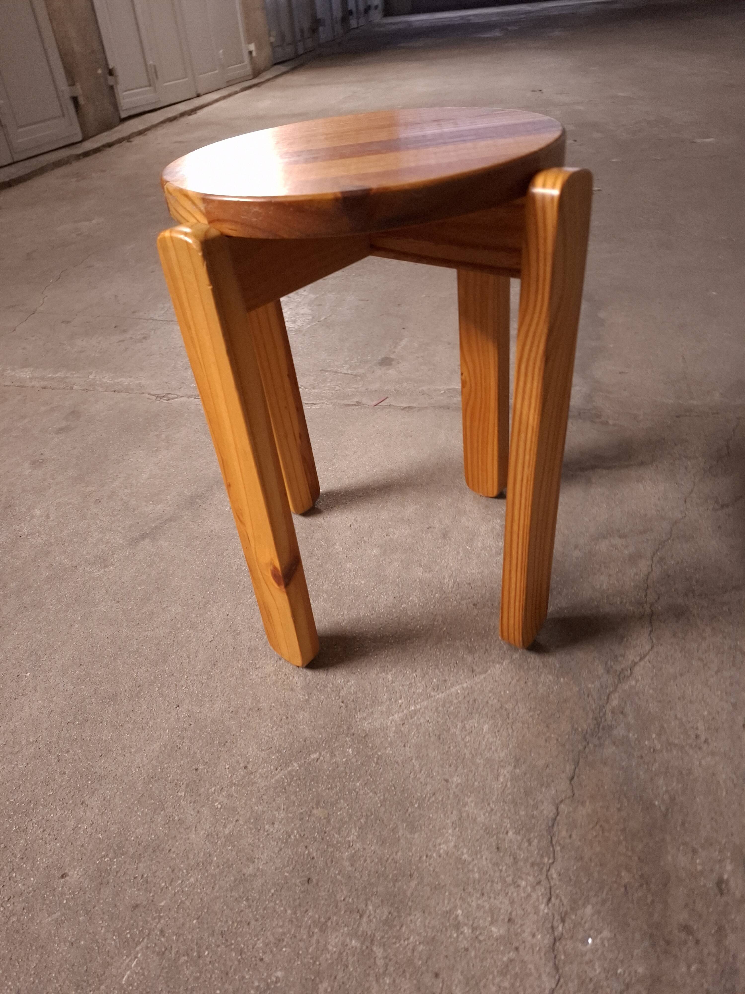 Tabouret en pin vintage