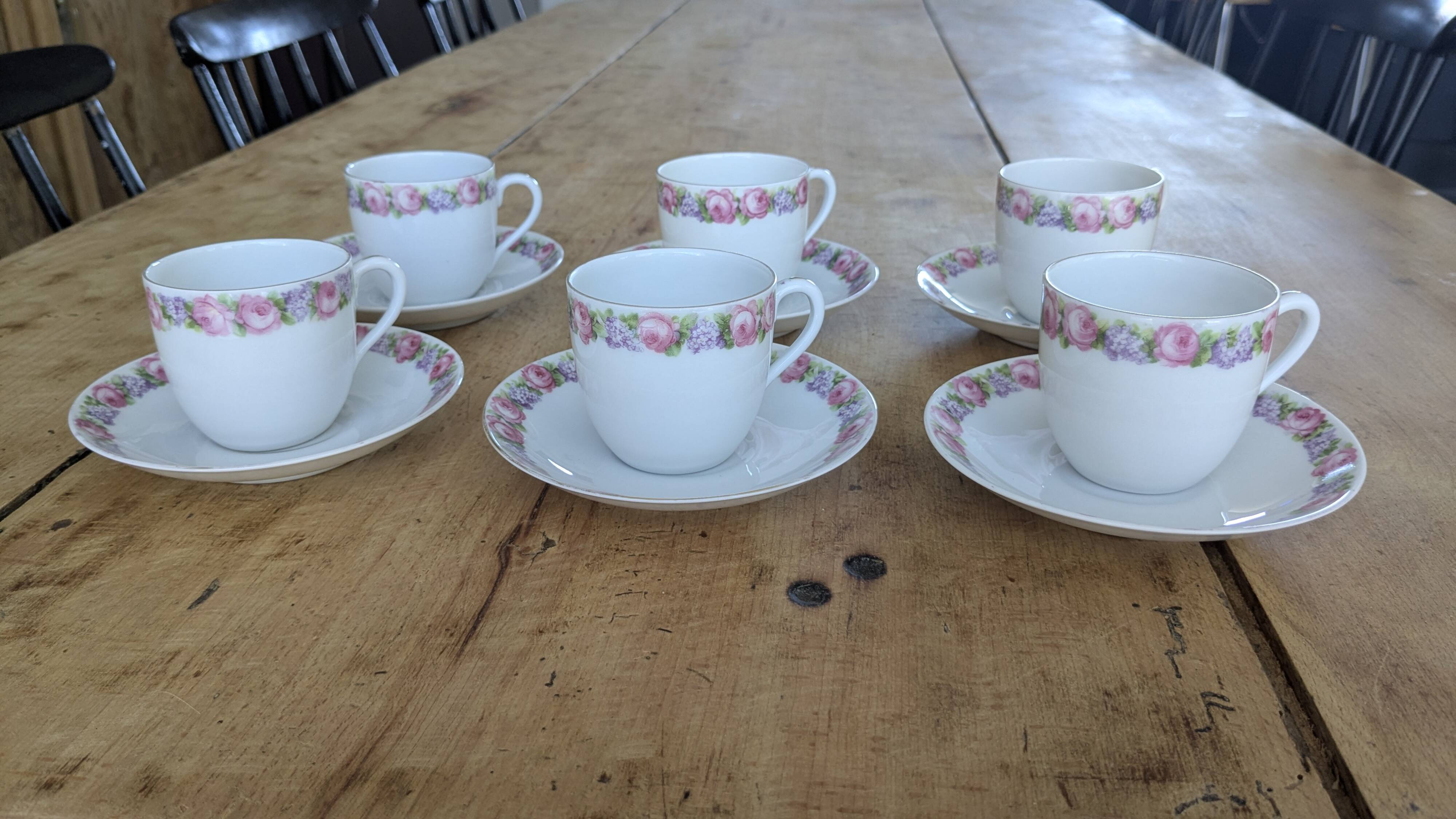 12-piece coffee service in porcelain Victoria from Czechoslovakia