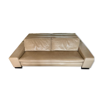 Casa Nova Madison 3 seater sofa in dove leather, metal base, smooth seat