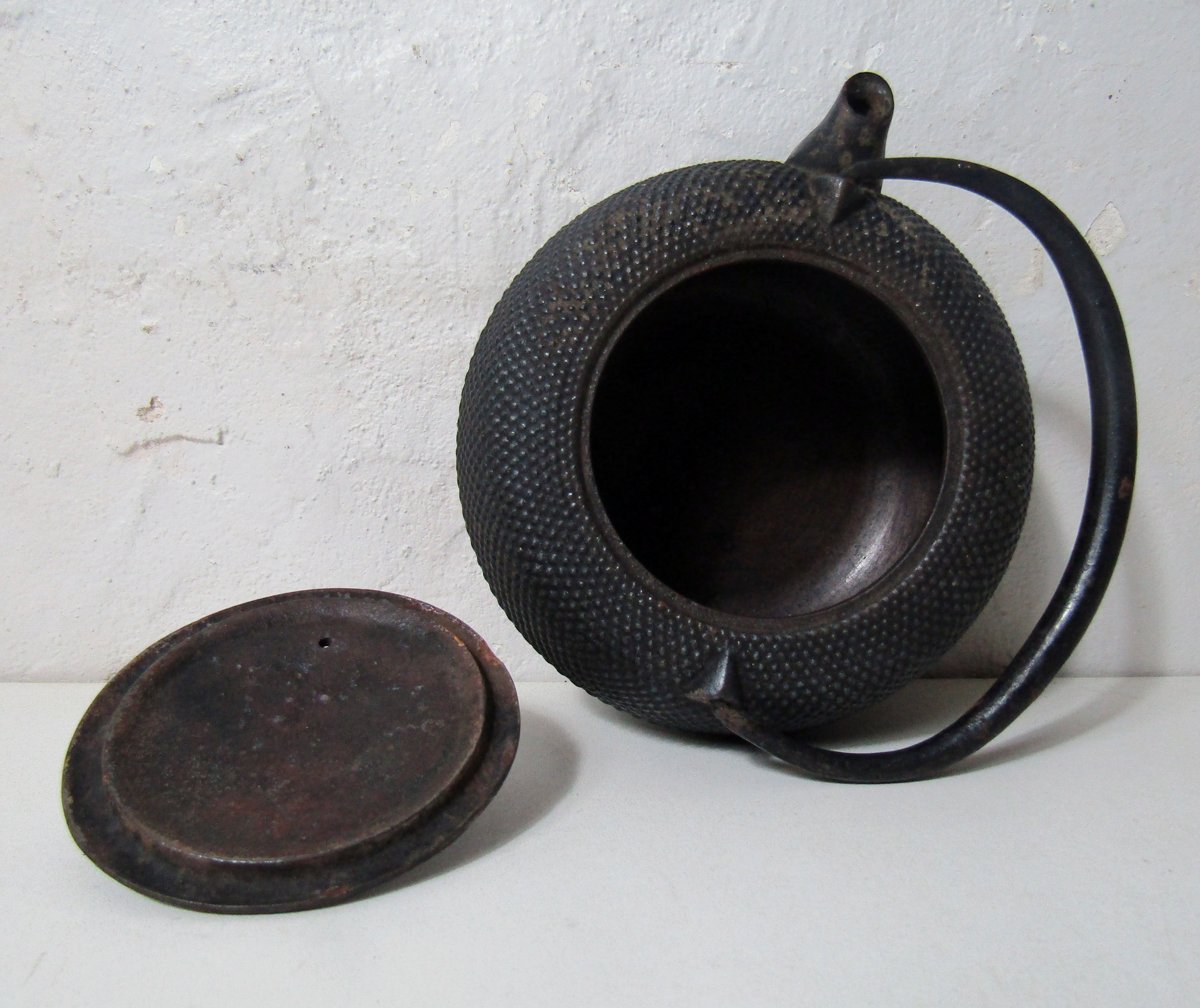 Cast iron teapot