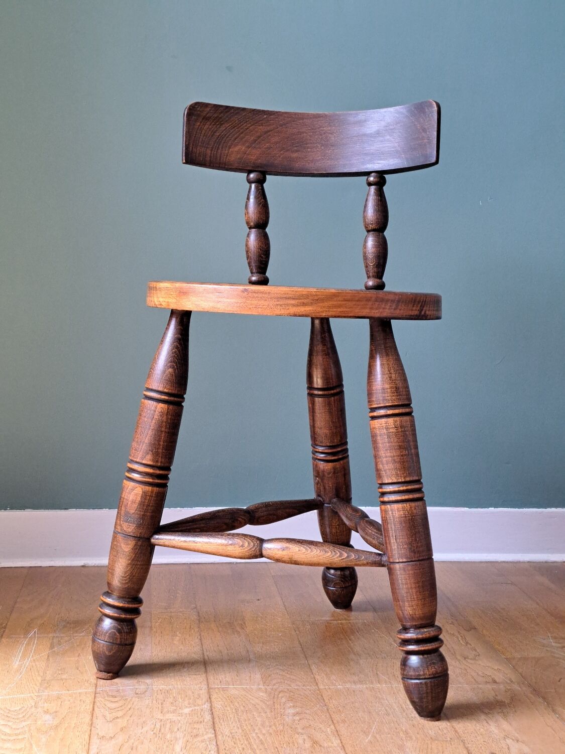 Arts and crafts stool