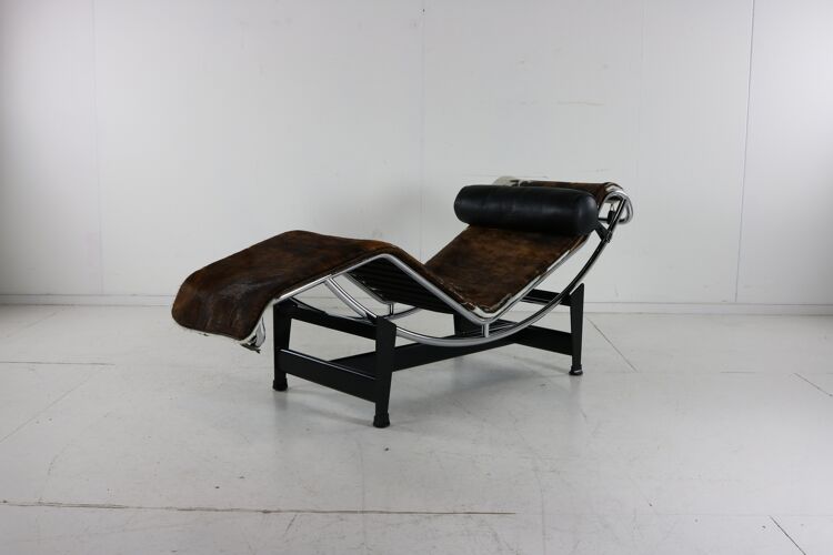 Chaise longue LC4 de Corbusier pour Cassina Italie