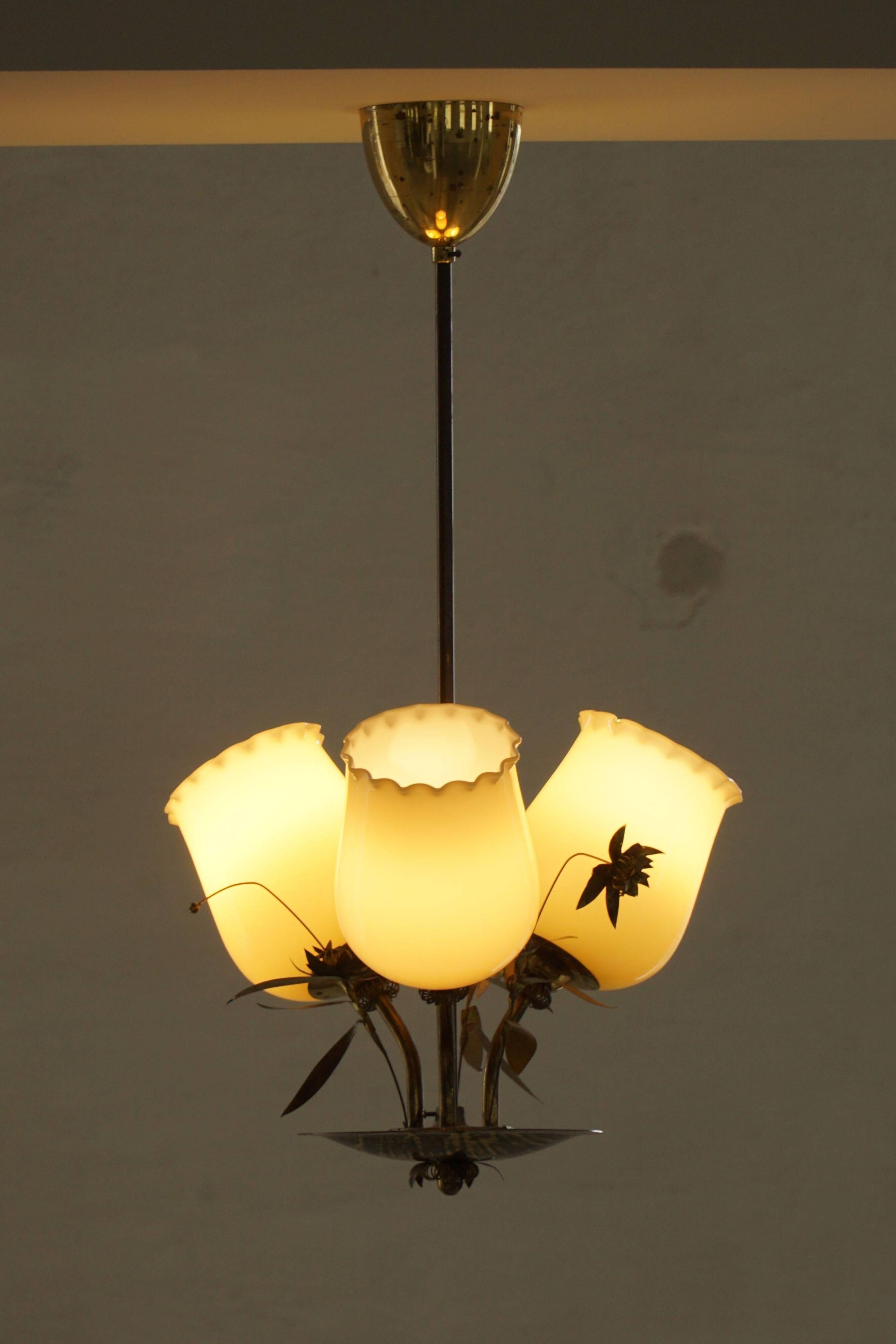 Mid-century glass and brass chandelier, model 501-3 by Stockmann, Finland, 1940s.