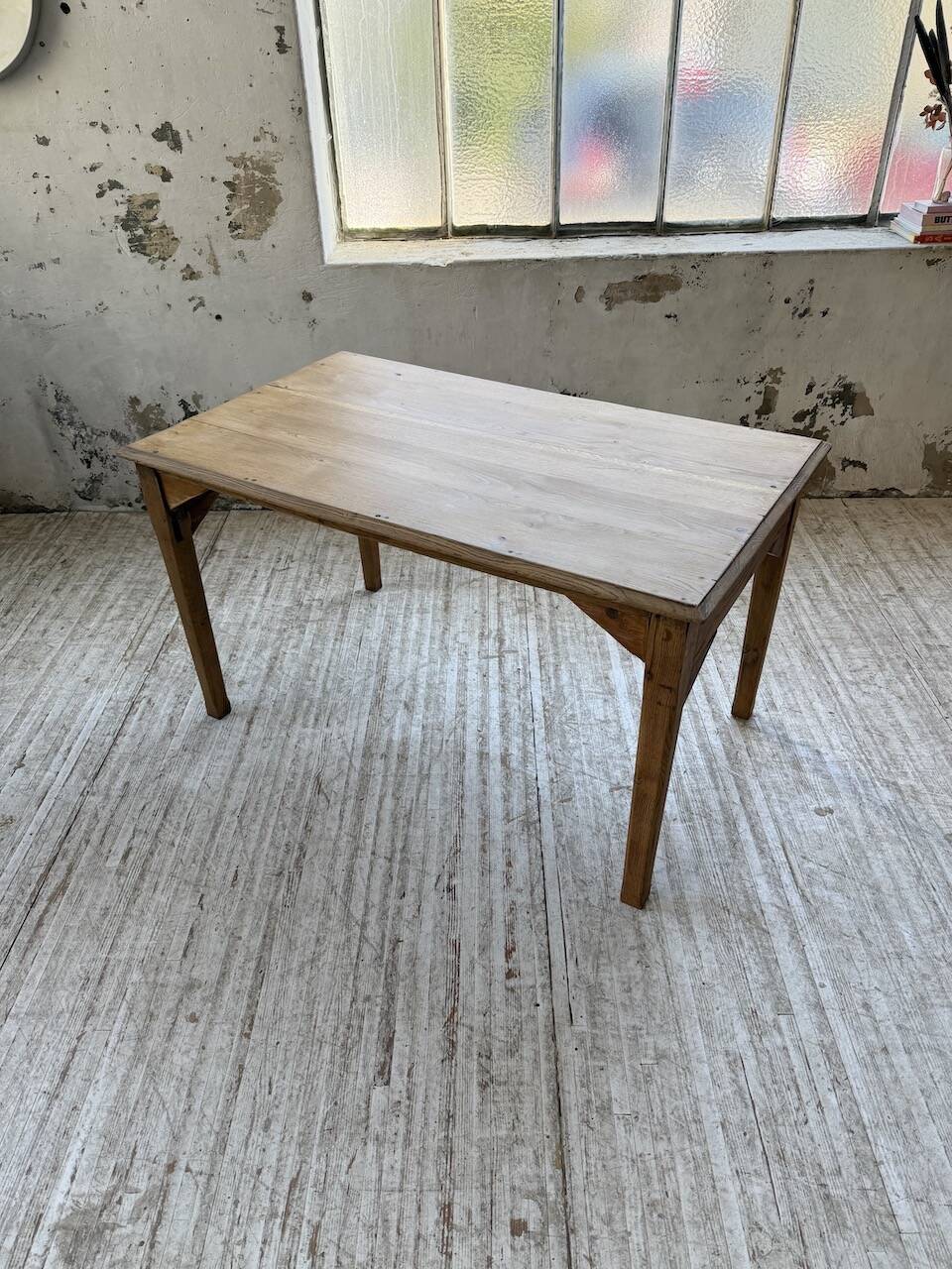 Oak desk with spindle legs, 1950s