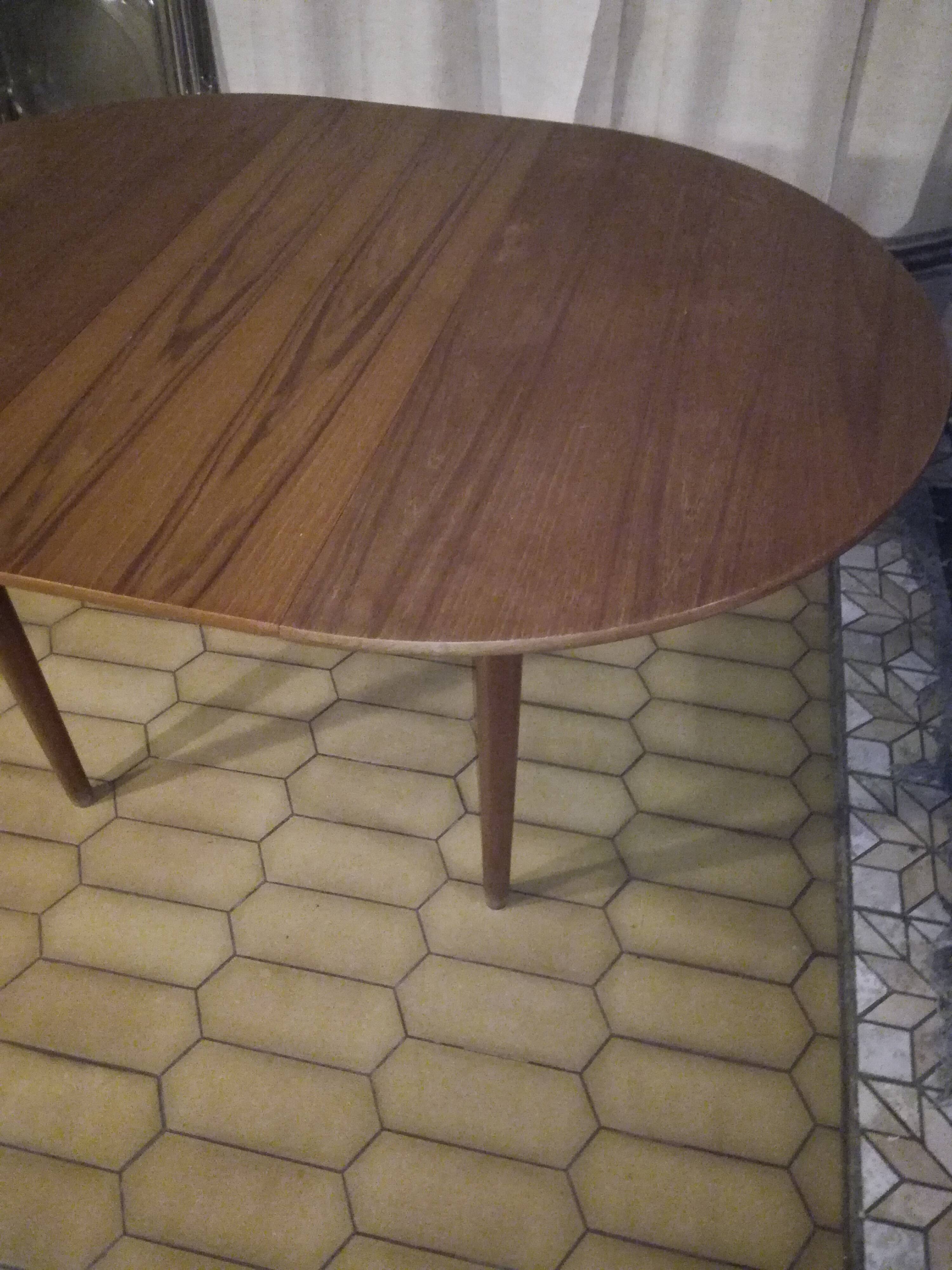 Scandinavian teak roundtable
