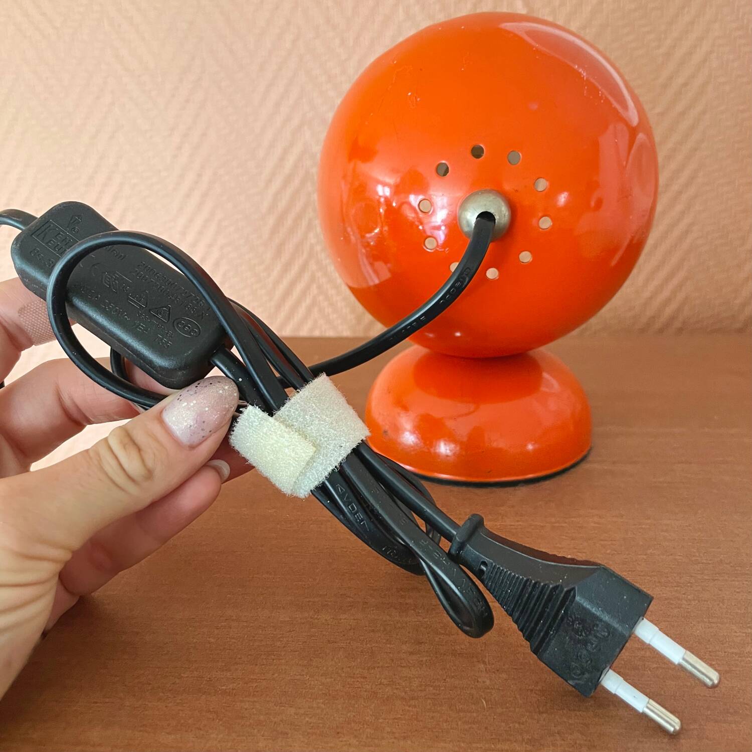 Orange eye ball lamp