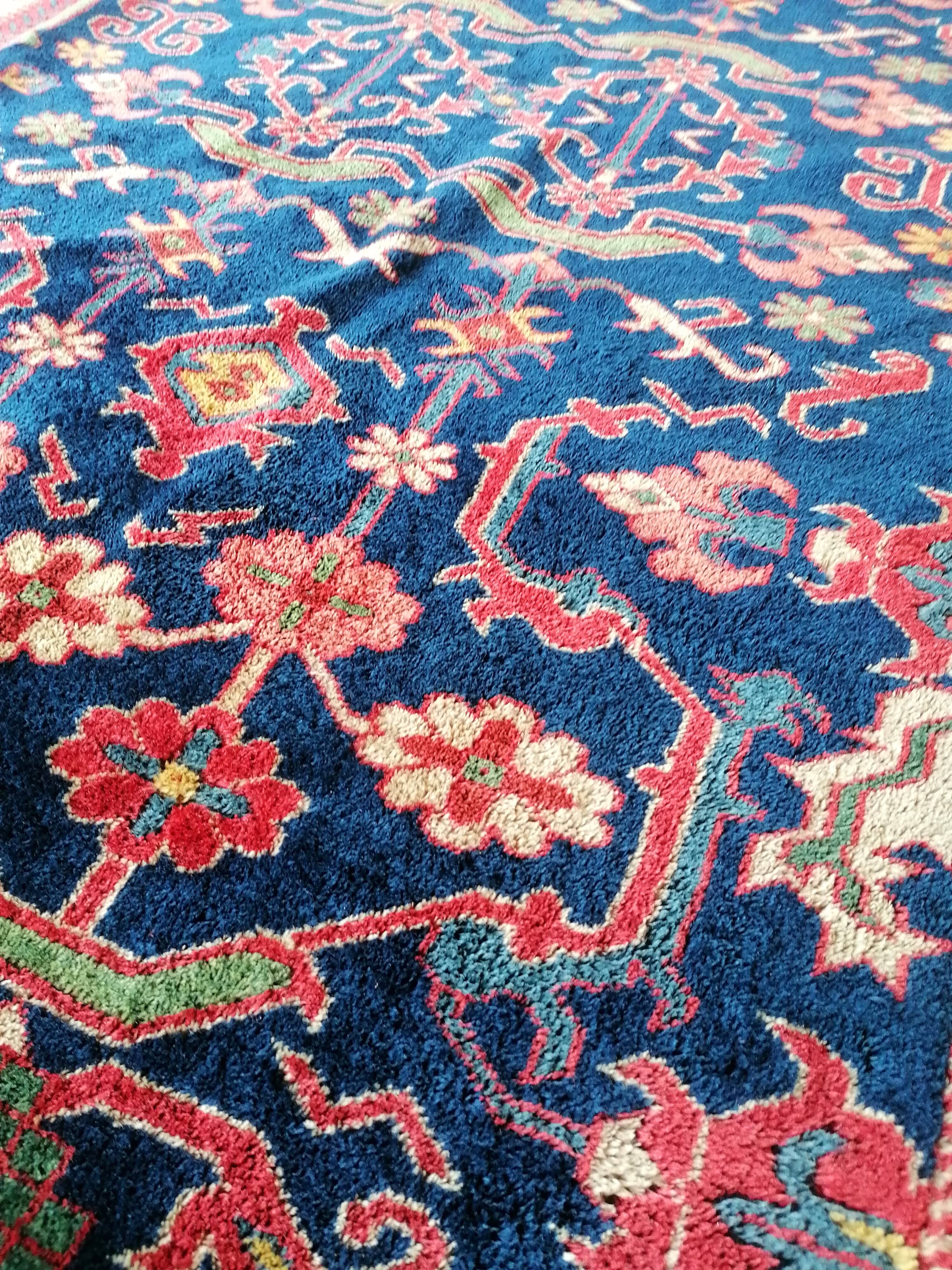 Antique Persian Heriz Afshar rug 200 x 276 cm