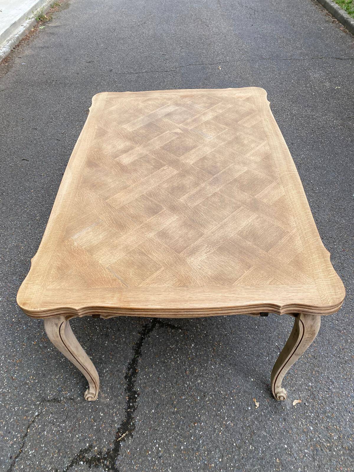 Louis XV extendable dining table renovated in raw wood 220cm